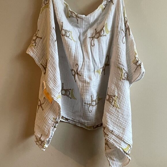 Bambino Land Muslin Swaddle - Picture 3 of 8